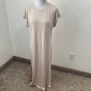 🩰 Dynamite T-Shirt Maxi Dress